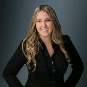 Meet your Posher, Brittanie